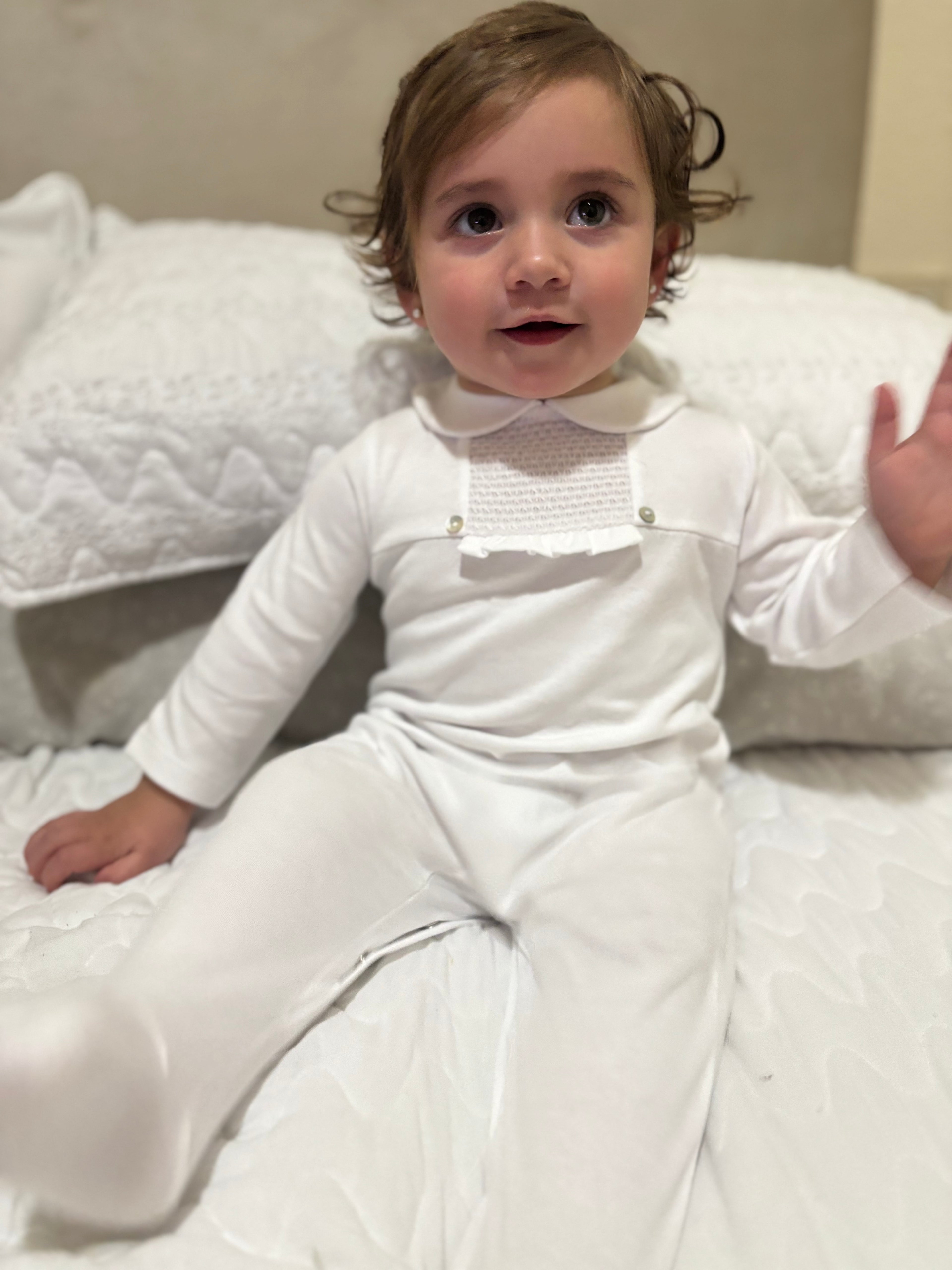 Pijama bebé bordado nido de abeja